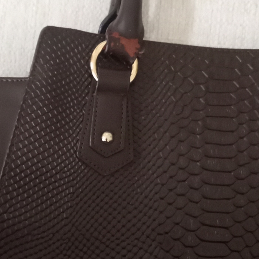 Handbag - Picture 10 of 16